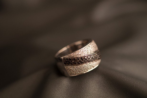 White gold ring