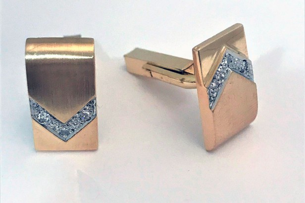 Gold pair of Cufflinks