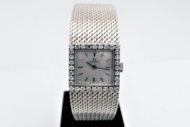 White Gold wristwatch with diamonds