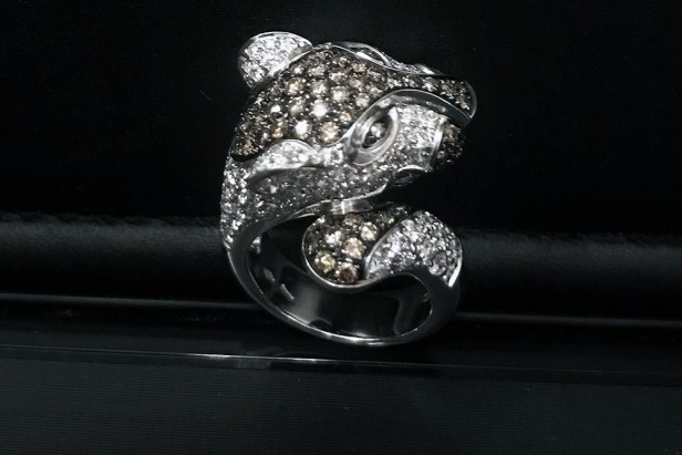 White Gold Diamond Ring by "Leo Pizzo"